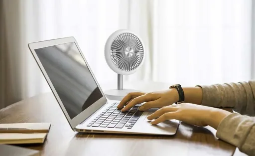 Mini Ventilator mit wieder aufladbarem Akku