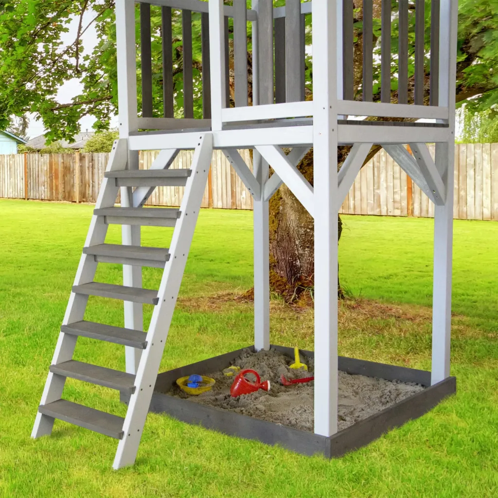 Beach Tower Spielturm mit Klettergerüst und Roxy Nestschaukel - Blaue Rutsche