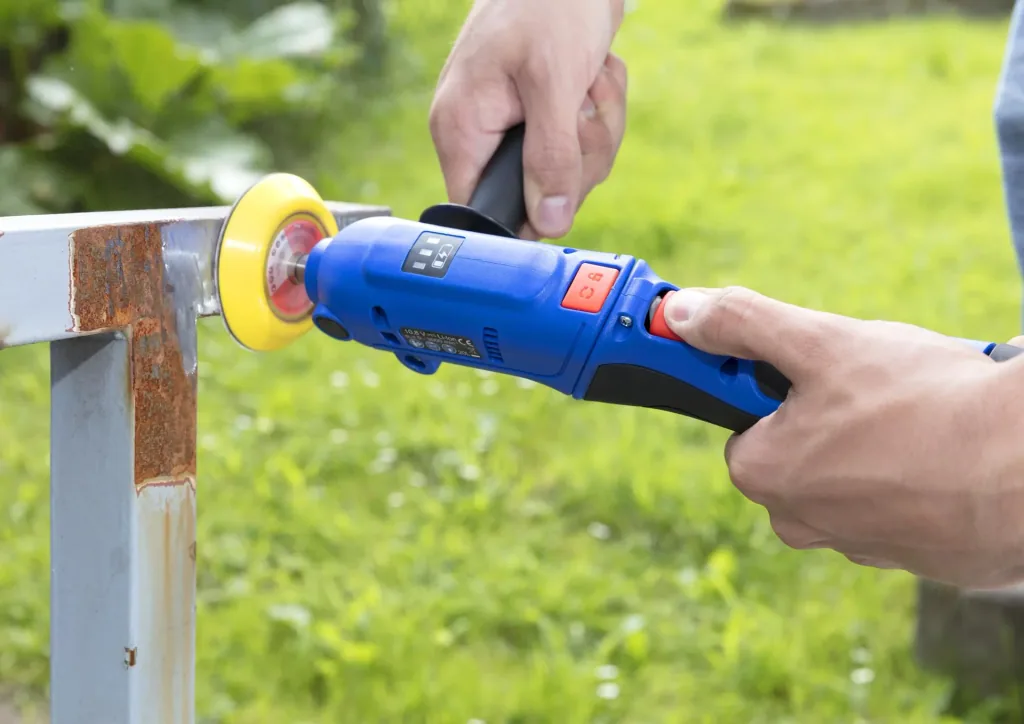 10,8 Volt Akku Poliermaschine Rotation - inklusive Zuberhör und Tasche