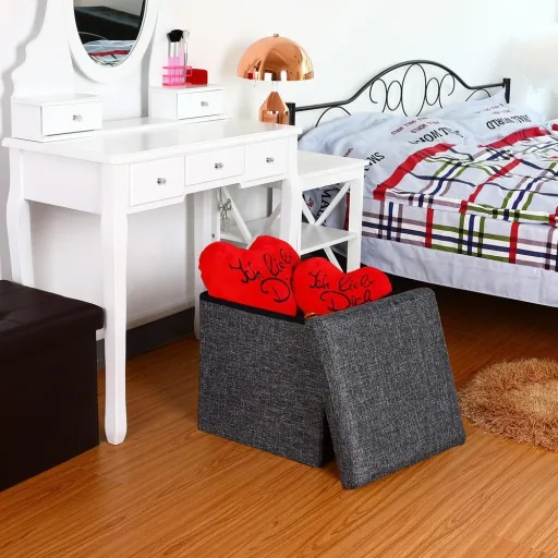 Klappbarer Hocker mit Ablage