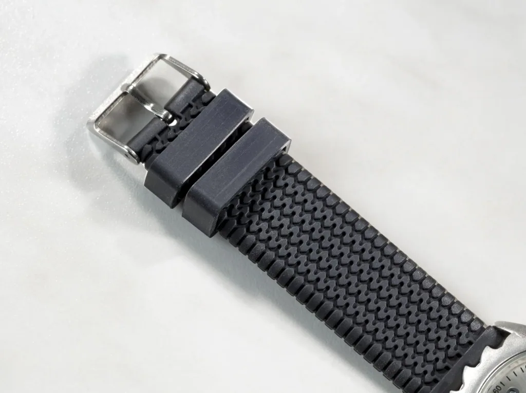 Sägeblatt-Armbanduhr Geschenk