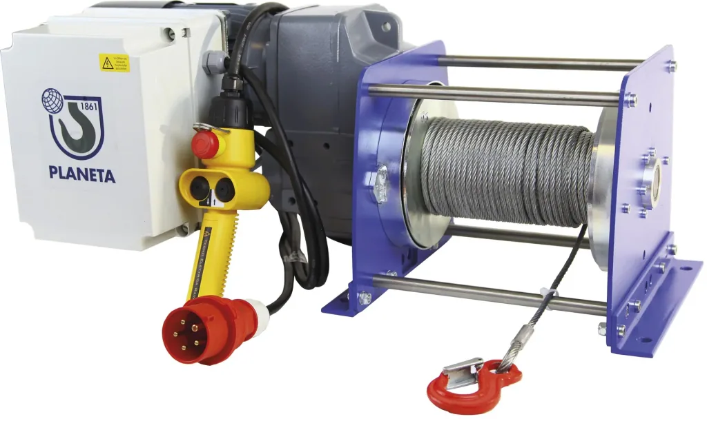 Elektro-Seilwinde PFW-C 500 einsatzfertig, max. 500 kg (1. Lage), 400V, 50 m Seil, IP55, Hubwinde für Materialtransport