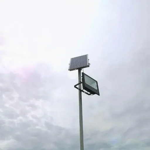 VT-100W Solar-Flutlicht mit Solarpanel - 2450 Lm - 6000K - Schwarz