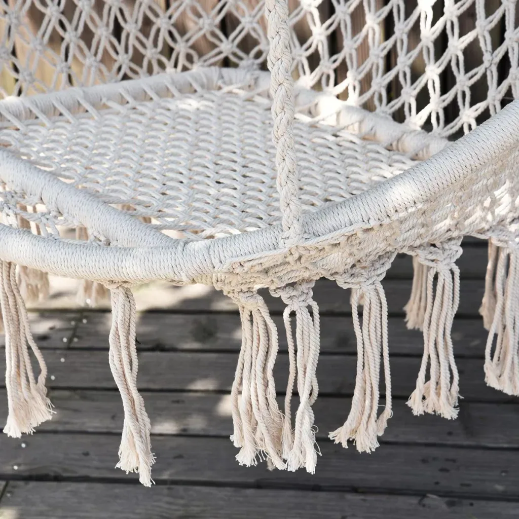 Hängesessel im Vintage-Stil beige