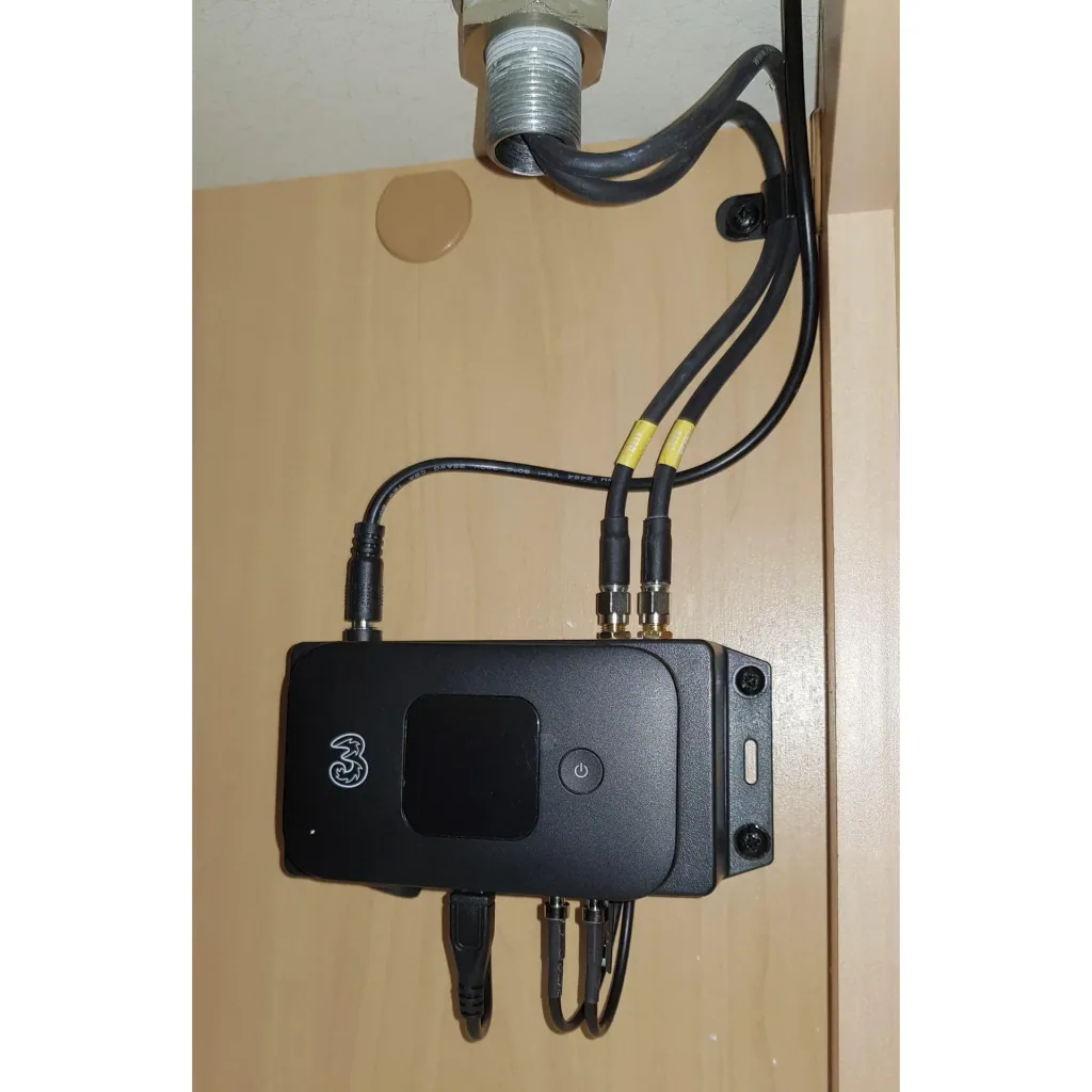 LTE Camping/Boot Dachantenne mit WLAN Router, 4G
