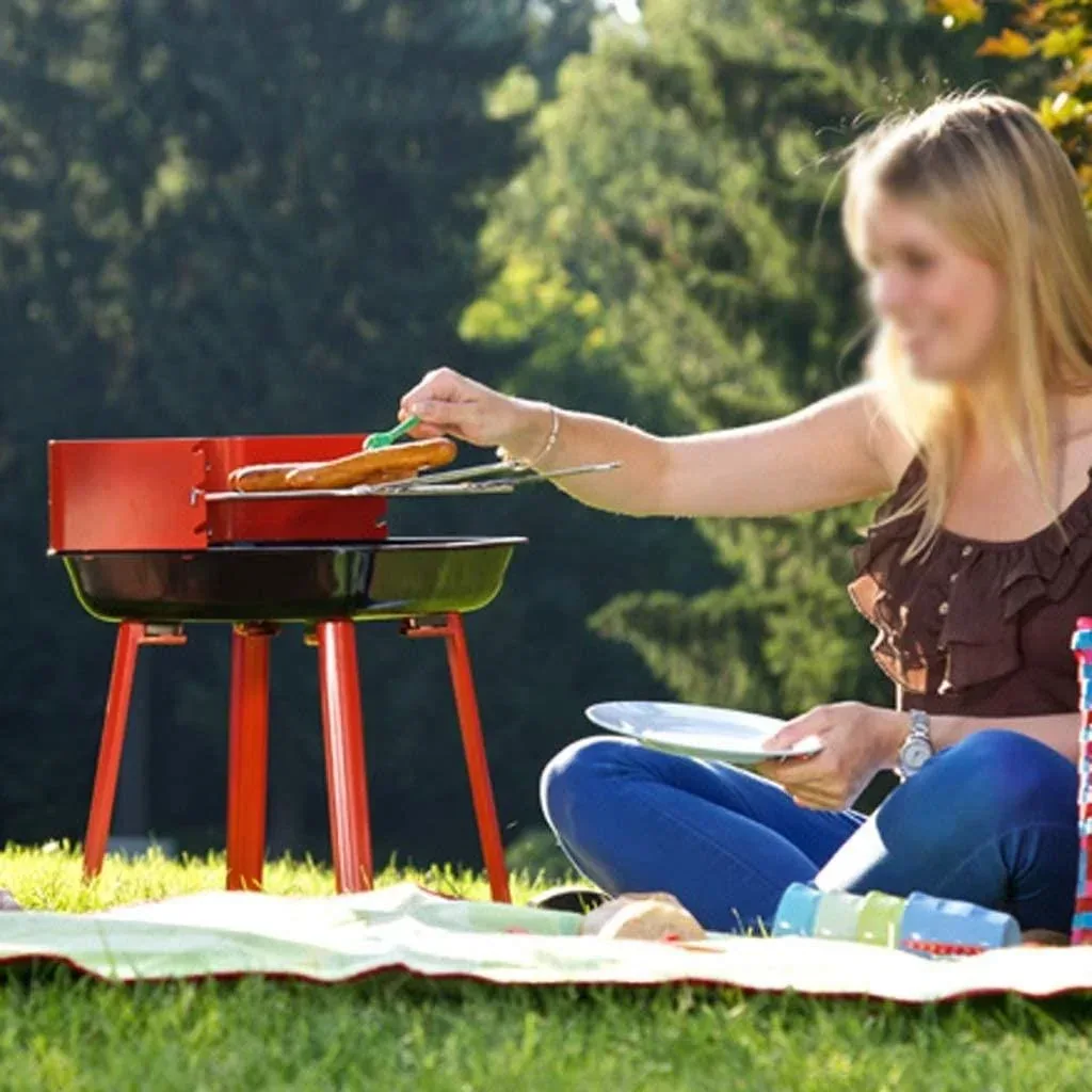 BBQ Holzkohlegrill - Grillfläche 33 x 26 cm - Rot - Kompakt