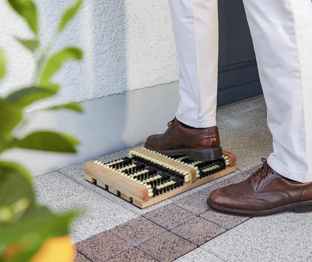 Stiefel und Schuhreiniger