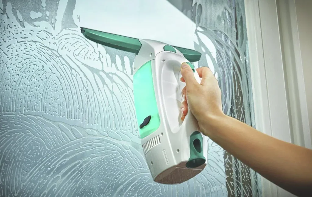 Akku-Fenstersauger "Dry & Clean" mit Spray, Stiel und Einwascher + GRATIS dazu Fensterspray 500 ml