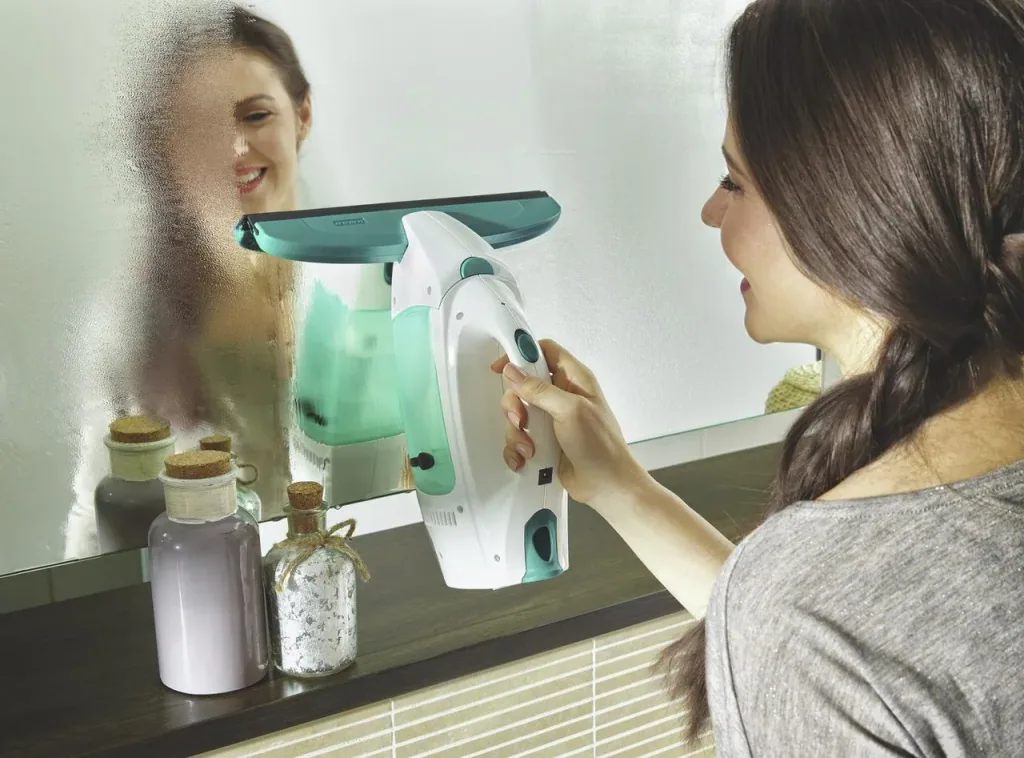 Akku-Fenstersauger "Dry & Clean" mit Spray, Stiel und Einwascher + GRATIS dazu Fensterspray 500 ml