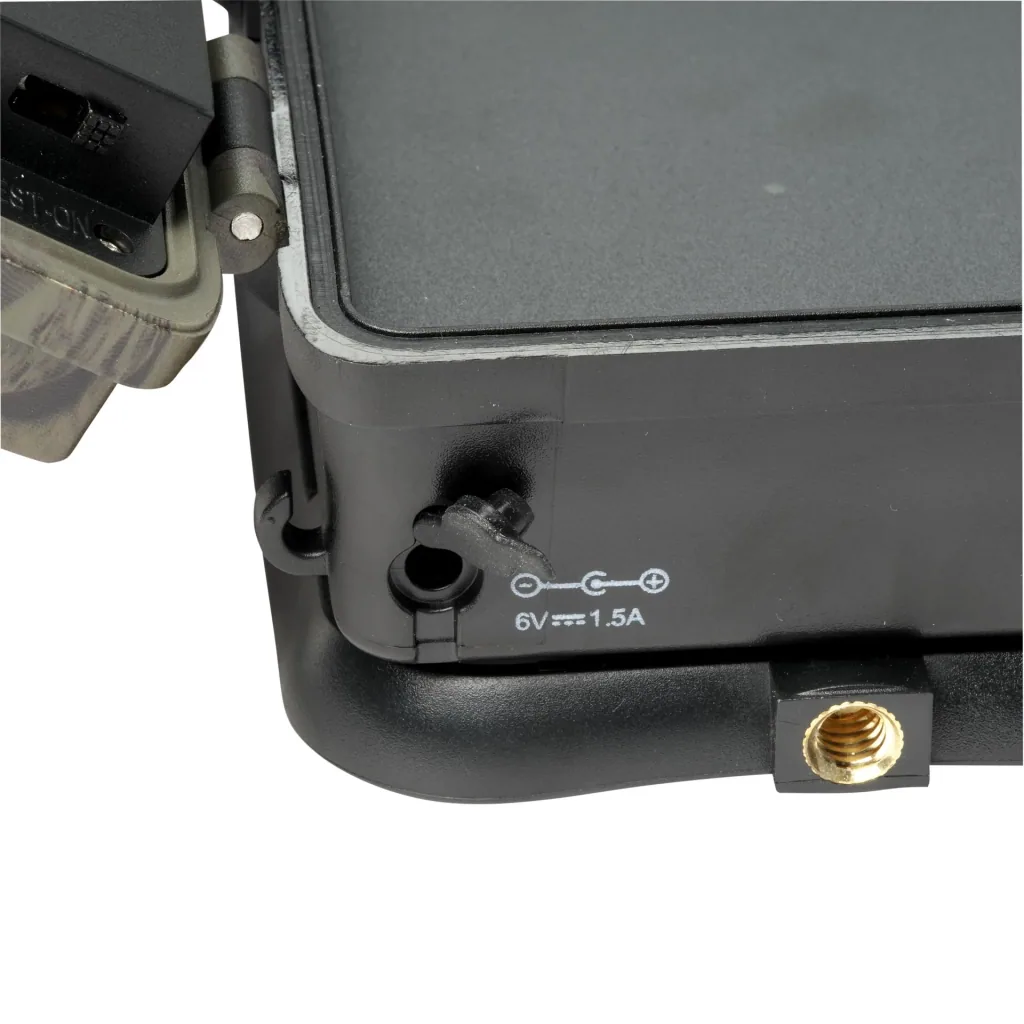 Wild- und Überwachungskamera mit 8 MP, 2" Farb-Display und integriertem GSM-Modul