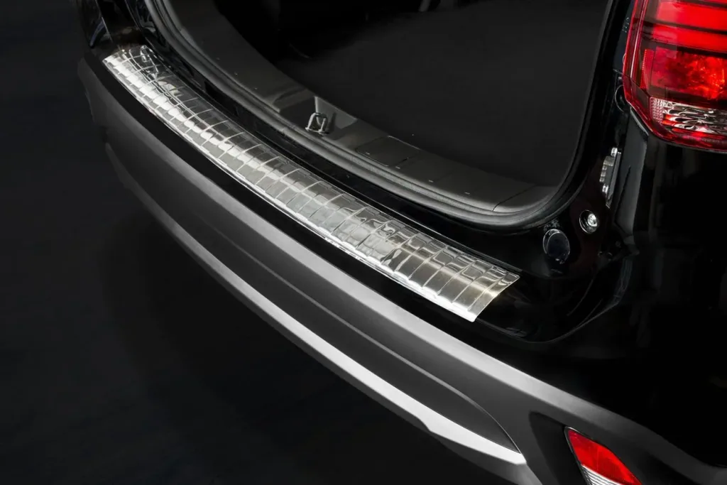 Ladekantenschutz Edelstahl für Mitsubishi Outlander III, Baujahr 2015>