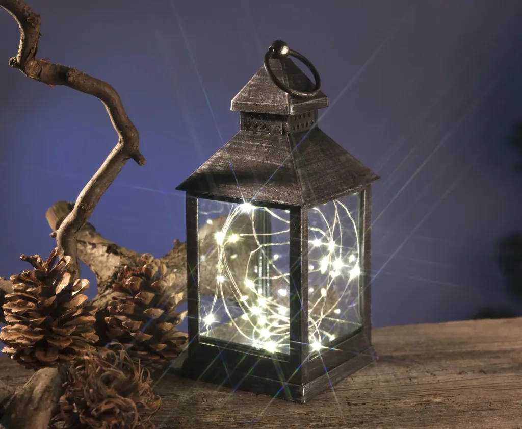 Laterne mit Mini-Lichterkette