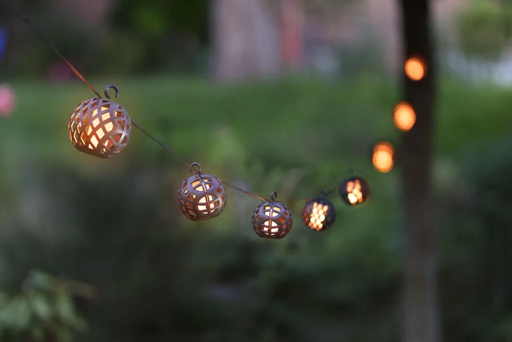 Solar LED-Lichterkette mit realistischem Flammeneffekt