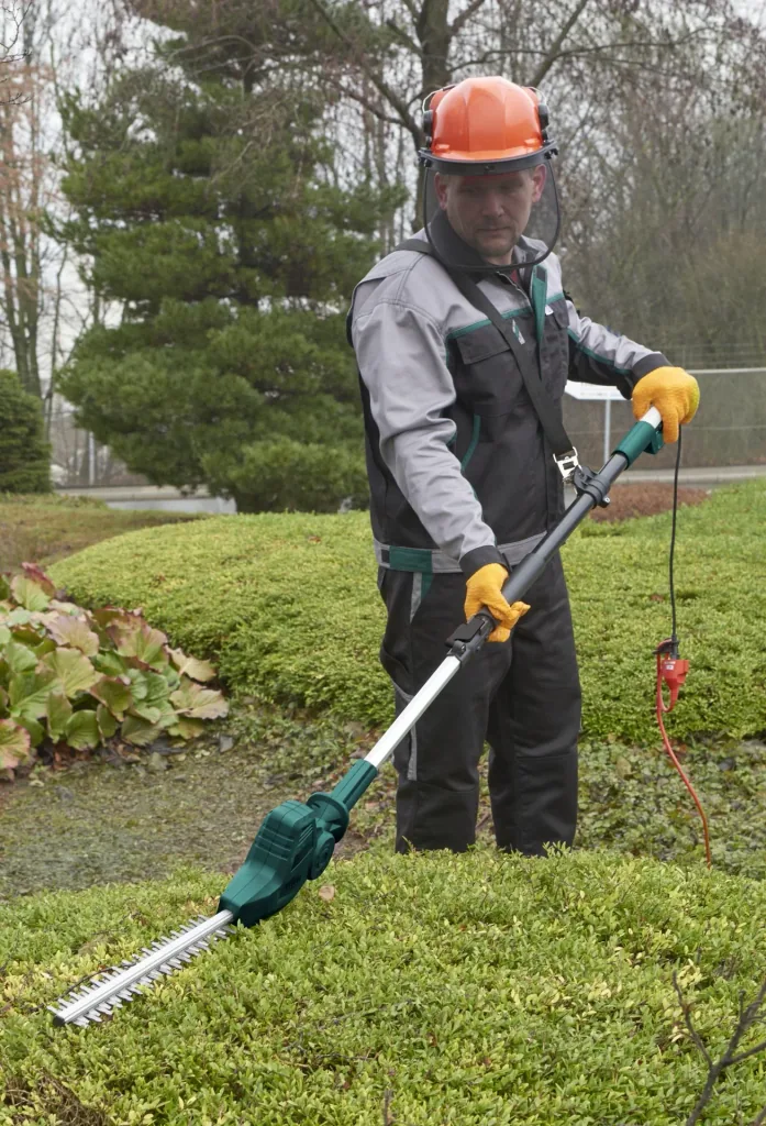 3 in 1 Elektrisches Multi-Tool "GM EMT 500/7" mit Teleskopstiel und Tragegurt + Sägekette Titan 3/8" LP 1,3-36