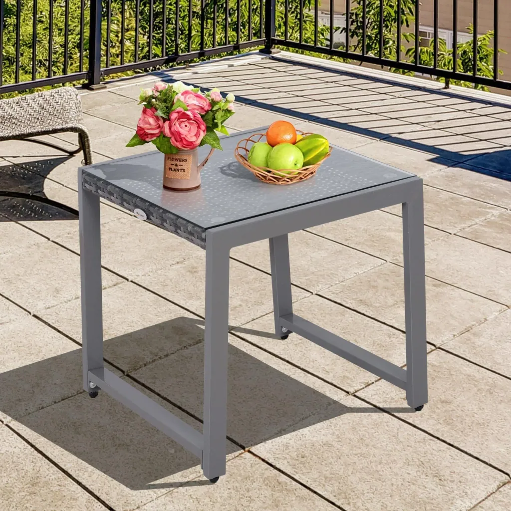 Polyrattan Gartentisch mit Hartglas