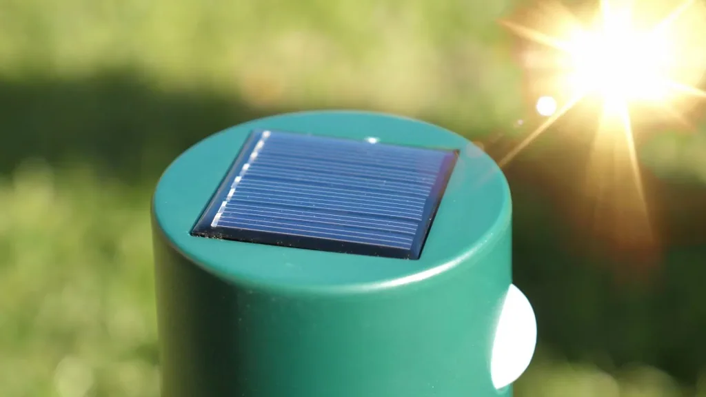 Solar-Universal-Tierschreck "360° + Reflektor"
