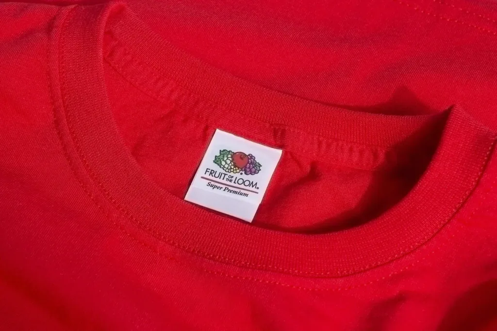 T-Shirt mit Rundhalsausschnitt, Farbe rot Gr.M