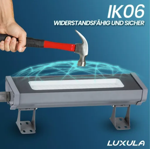 LED-HighBay in linearer Form bietet 50 W, 6200 lm, 5000 K (neutralweiß) und IP65 Schutz