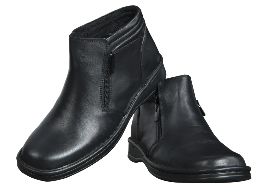 Herren Halbstiefel mit Reißverschlüssen und Warmfutter, Farbe schwarz, Gr. 40