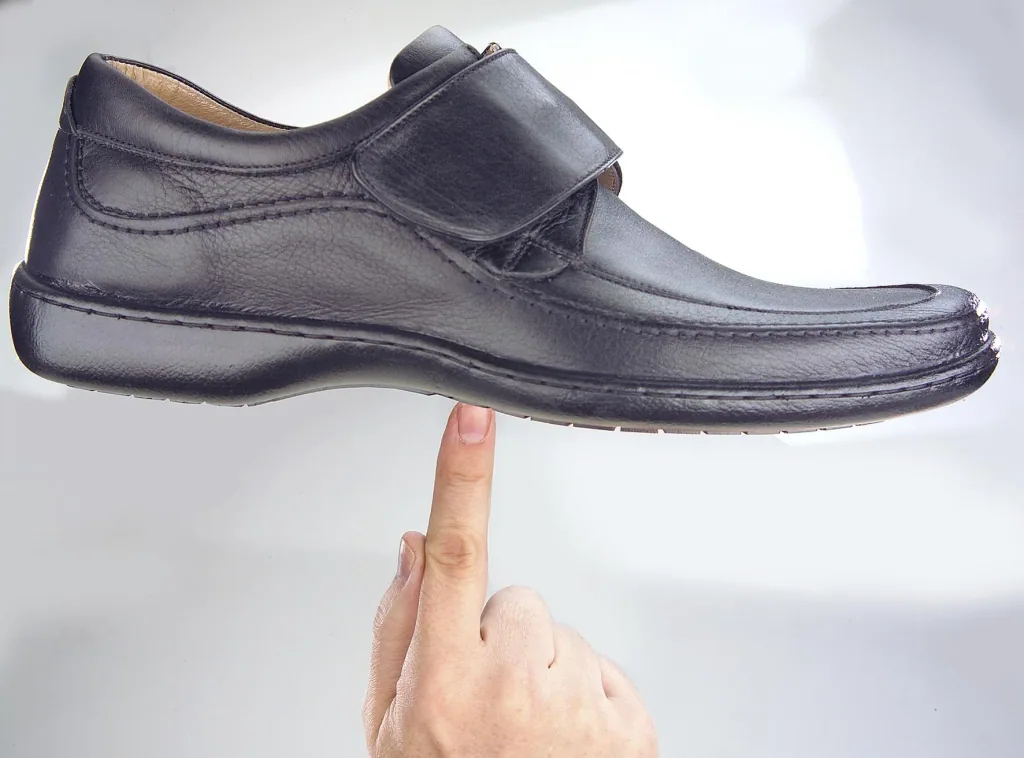 Komfortschuh, schwarz, Gr. 41