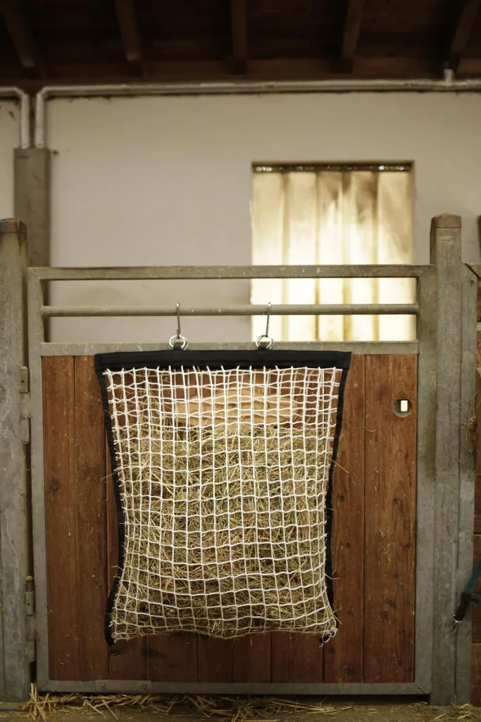 Heunetz mit Füllhilfe 83 x 83 cm, Fassungsvermögen 5,5 kg