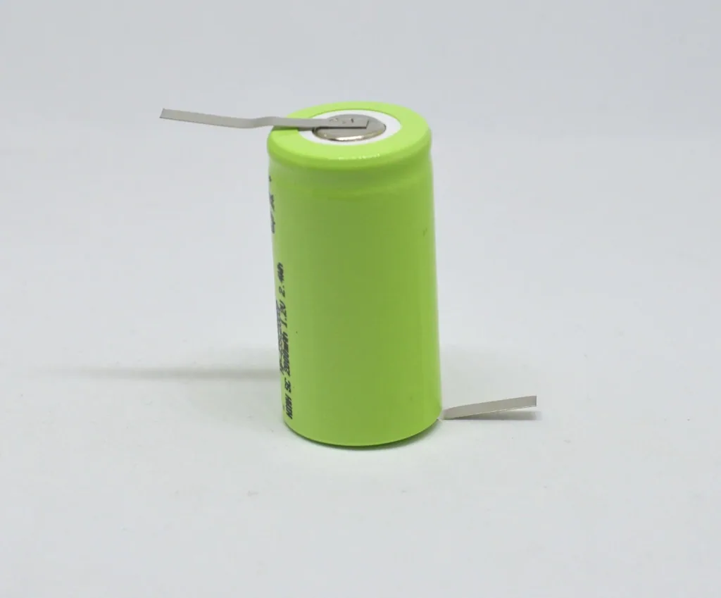 NiMH Akku SUB-C mit 2000mAh und Z-Lötfahne im Kunststoffmantel