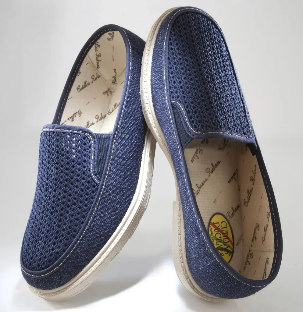 Klimaslipper, Farbe marine, Gr. 41