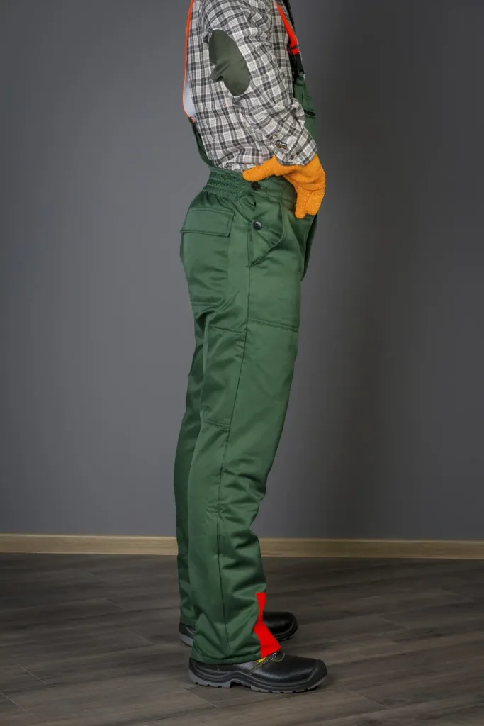 Schnittschutz Sicherheits Starter Set: Hose Gr.60, Helm, Handschuhe