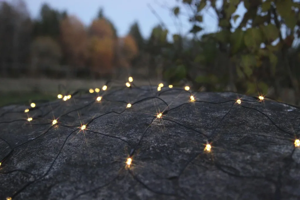 LED Lichternetz mit 200 warmweißen LEDs, 3 x 3 Meter für den Innen- und Außenbereich