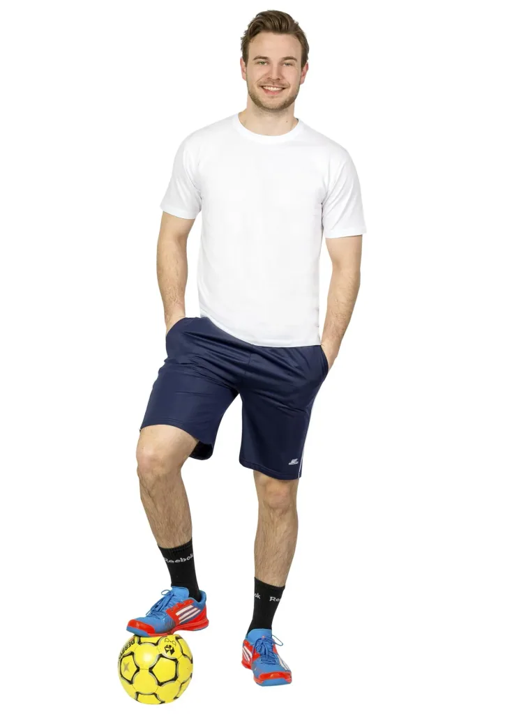 Freizeitshort mit 2 Seitentaschen, Farbe schwarz, Gr.M