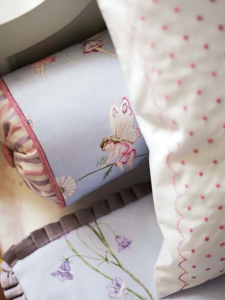 Little Sanderson Abracazoo Motivstoff Feen Garten creme lila pink