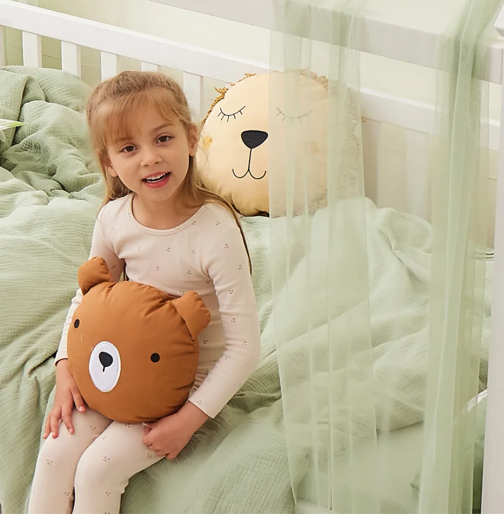 Alavya Home Hausbett Deko-Set 150x350 cm, 3-teilig: 2 Betthimmel + Wimpelkette, Khaki (ohne Lichterkette)