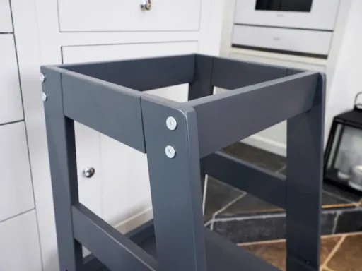 Alavya Home Lernturm Neo - Stehhilfe für Kinder | Stylisch Hocker, Kippschutz aus Buchenholz Höhenverstellbar | Montessori Küchenhelfer | Learning Tower | ab 1 Jahr bis 70 Kilo belastbar | Little Helper | Farbe: Anthrazit