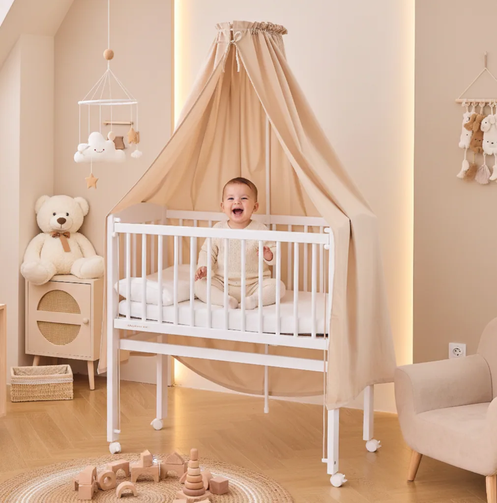 Alavya Home Babybett Betthimmel mit Himmelstange 150x240 cm Bio-Baumwolle - Beige