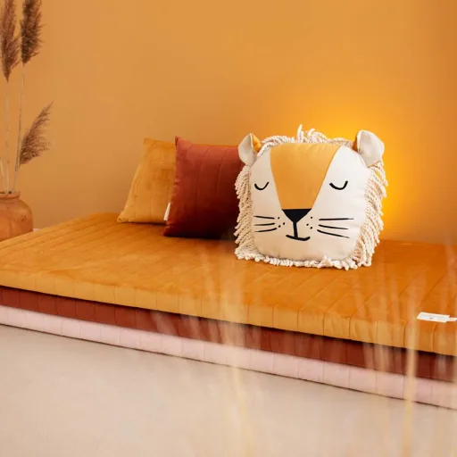Nobodinoz Kissen "Akamba" Savanna Samt braun