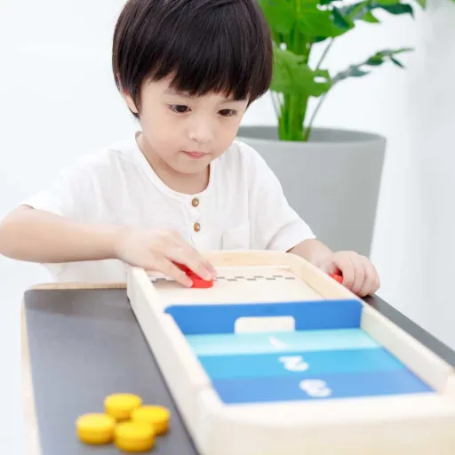 Plan Toys Kinder Shuffleboard 2 in 1 Holz
