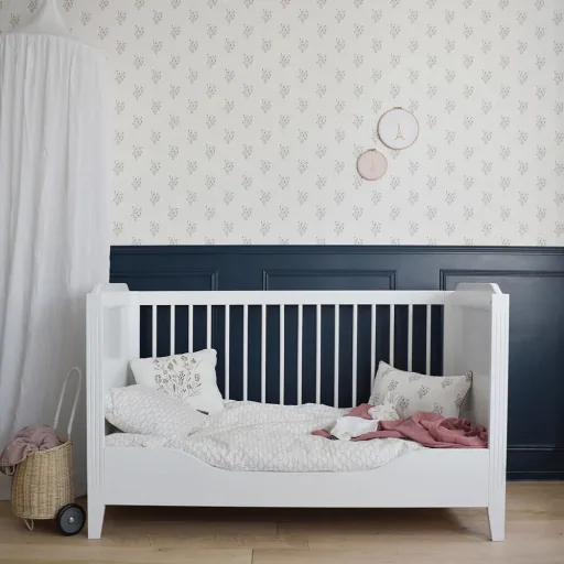 Maison Charlotte Babybett  umbaubar Opera 70 x 140 cm weiss