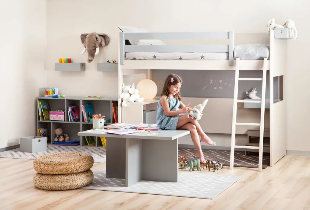 Muba Bespoke Kindertisch quadratisch