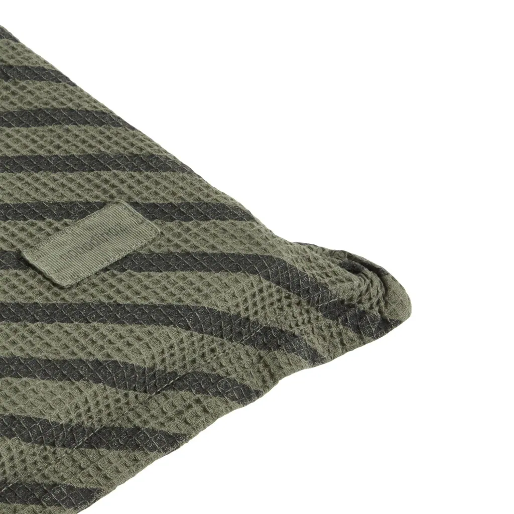 Nobodinoz LANDSCAPE Spielmatratze, 60 x 120 cm, Farbe: Streifen Vetiver
