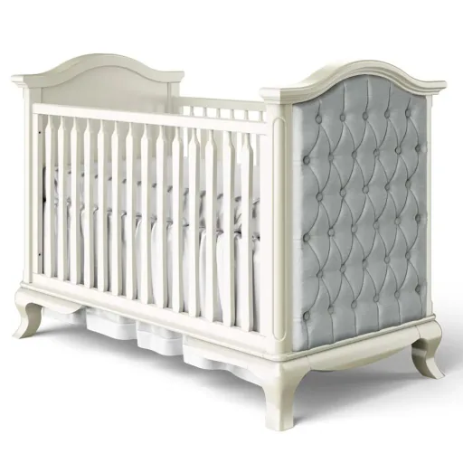 Romina Cleopatra Babybett gepolstert