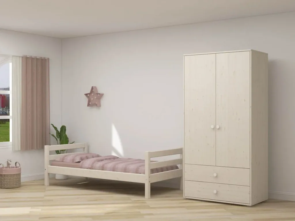 Flexa Kleiderschrank - Classic, mit 2 Türen und 2 Schubladen, 101,3x202,5 cm, Farbe: Weiß gekalkt / Weiß gekalkt / Weiß