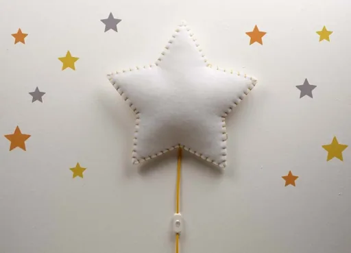 Buokids Softlampe Nachtlicht/Wandlampe Stern, Ausführung: Schnur & Stecker; Farbe der Naht: gelb