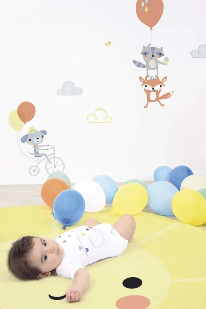 Lilipinso Wandsticker A3 Fröhliche Tiere mit Ballons mehrfarbig