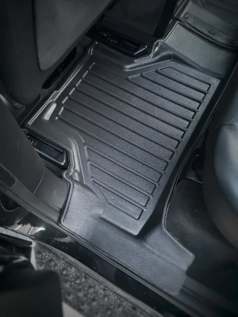 3D Gummifußmatten BMW X6 (E71) (2008-2014), passgenaue, schmutzabweisende Fußmatten