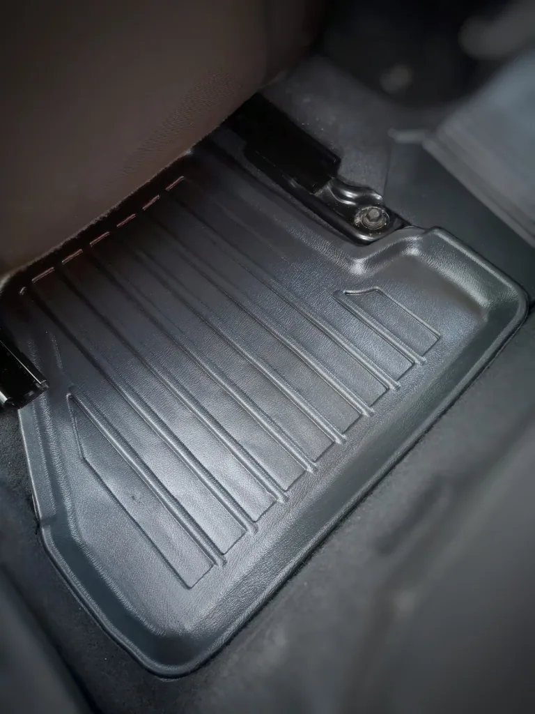 Gummifußmatten Auto für FORD Focus III (2011-2018), 3D, passgenau, geruchlos, mit hohen Seitenwänden