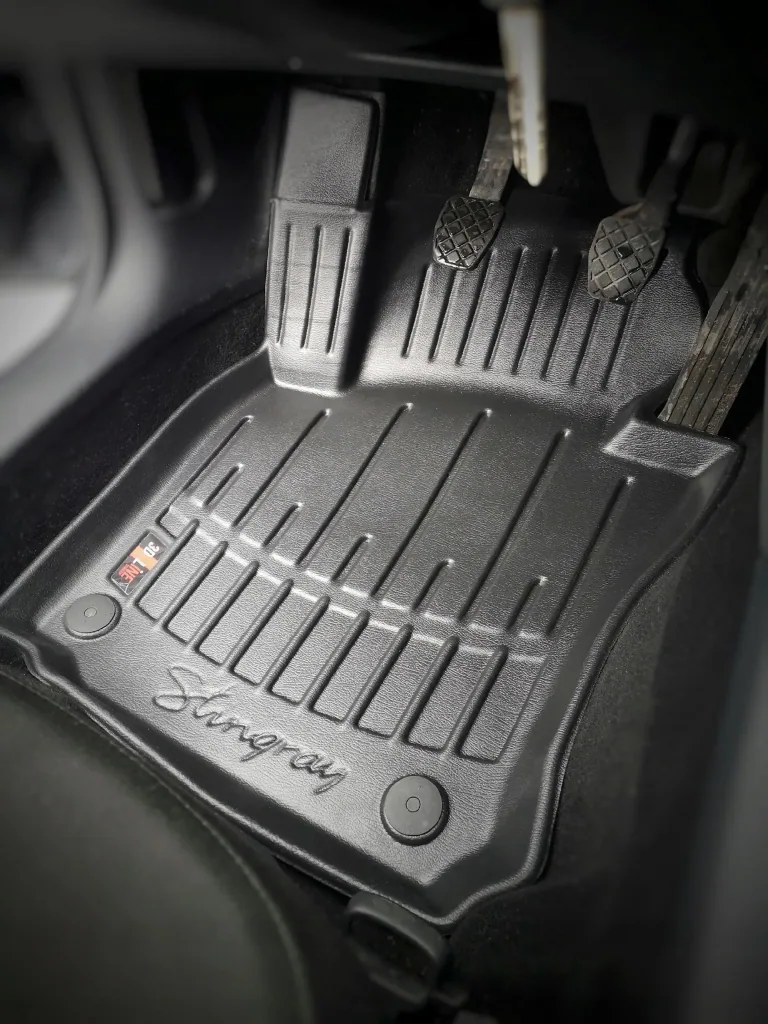 Gummifußmatten Auto für HYUNDAI i10 (AC3) (2019-...), 3D, passgenau, geruchsneutral, mit hohem Rand
