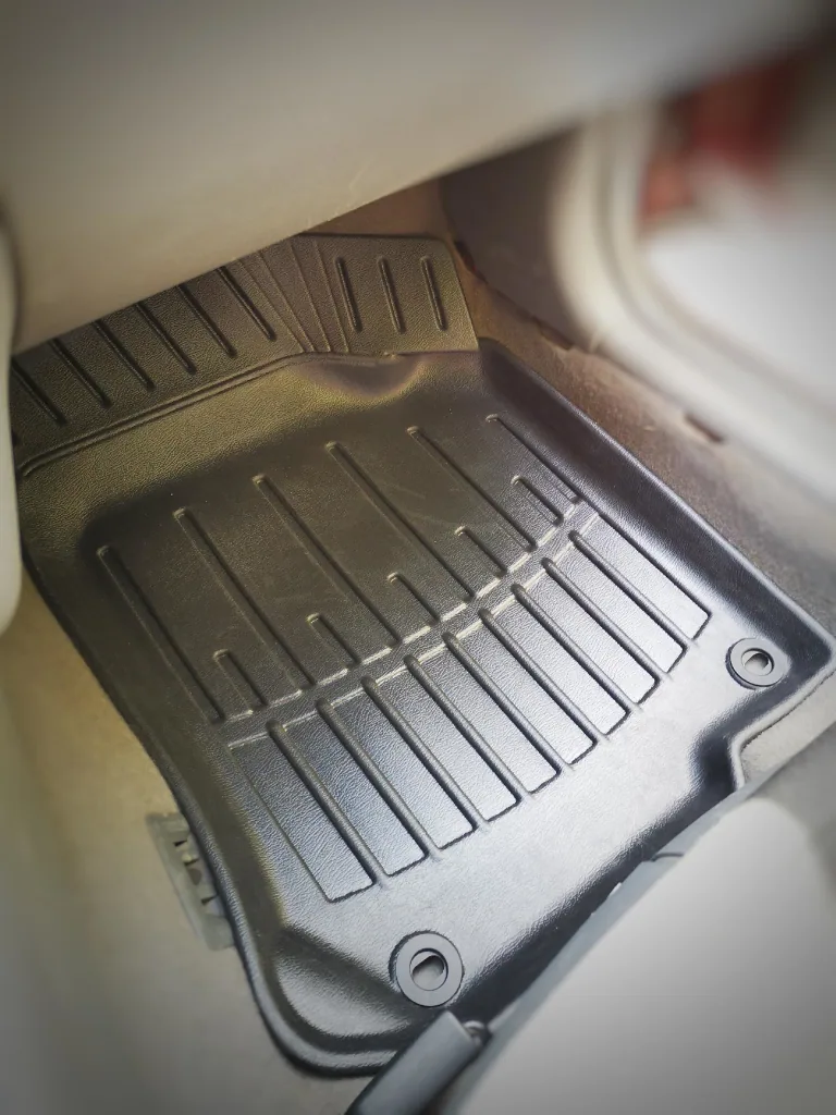 Fußmatten Auto, Gummimatten Auto 3D für VOLKSWAGEN Bora (1998-2005), passgenau, mit hohem Rand