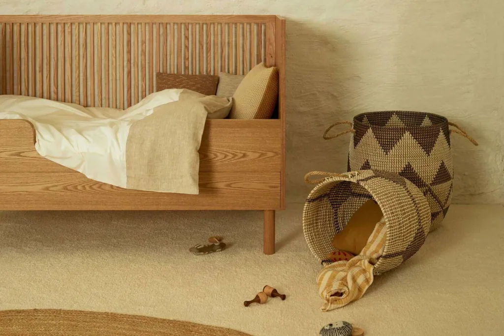 Quax HAI NO KI Babybett umbaubar Esche natur 70 x 140