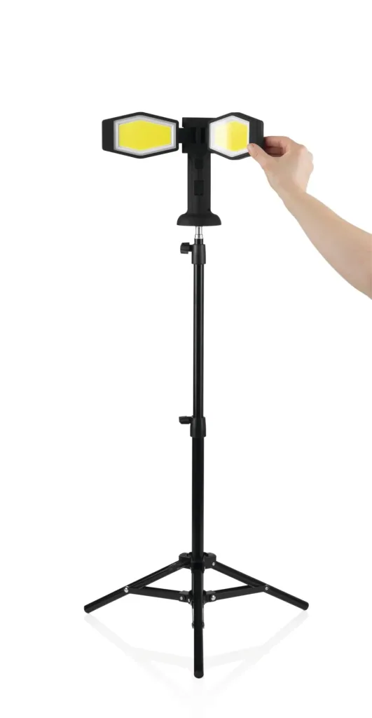LED Strahler Universal mit Stativ