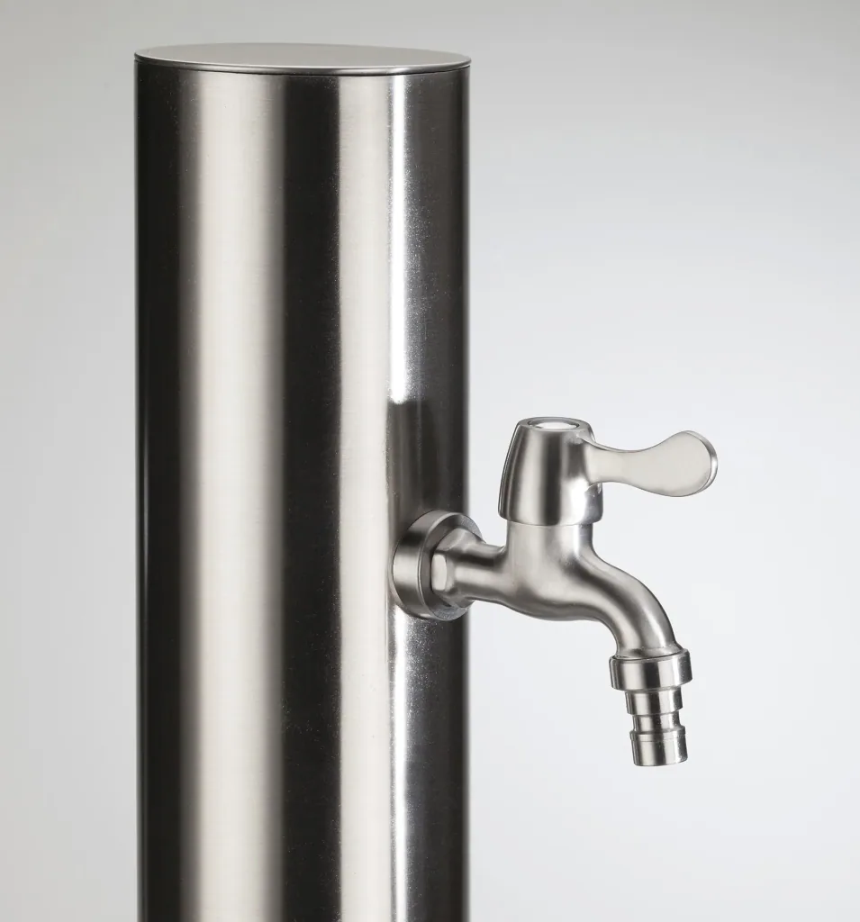 Wasserzapfsäule aus Edelstahl mit 2 Auslaufhähnen
